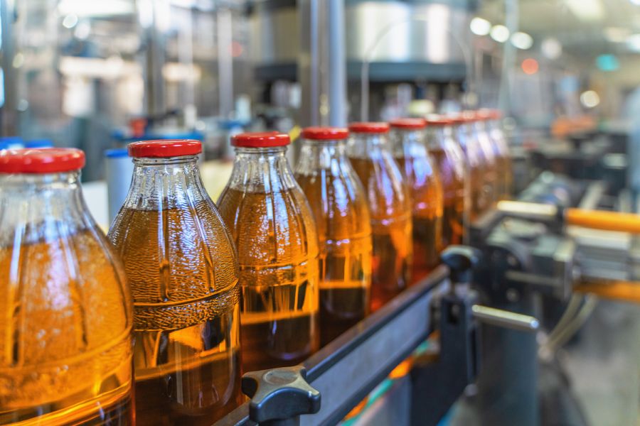 liquid-filtration-food-beverage-manufacturing-hero.jpg